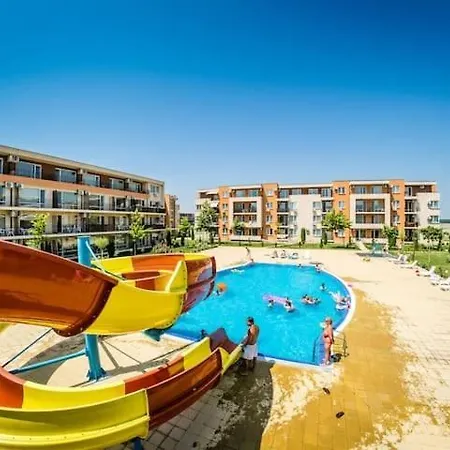 Aparthotel Nessebar Fort Club Grand Resort *