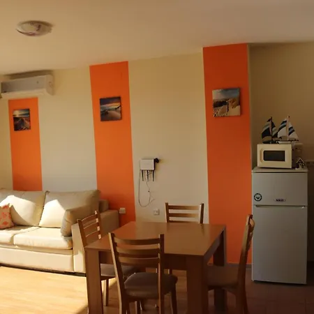 Nessebar Fort Club Grand Resort Hotel apartamentowy *