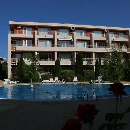 Hotel apartamentowy Nessebar Fort Club Grand Resort Słoneczny Brzeg